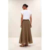 By-bar tobi flame logo top, bright white