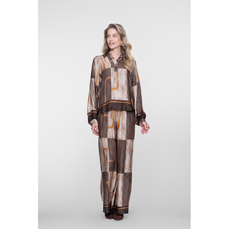 Geisha pants satin AOP brown