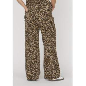 Sisters Point  denim leopard print pants