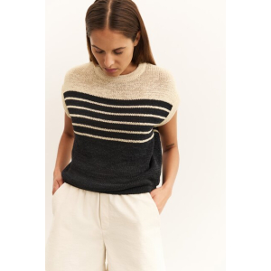 YAYA Sleeveless striped tape yarn sweater, summer sand dessin YAYA Sleeveless striped tape yarn sweater, summer sand dessin